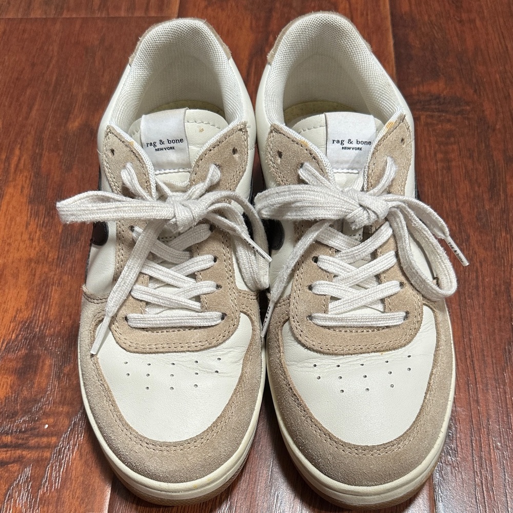 Rag & Bone Retro court sneakers Cream and Navy Casual Sneakers